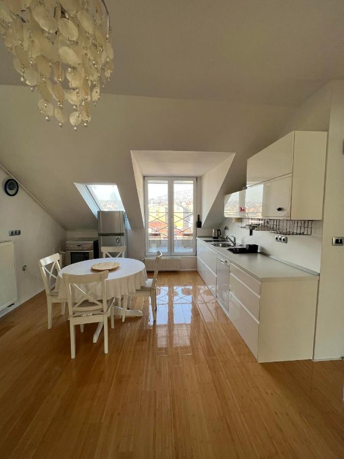 Lejla Apartment Sarajevo Ngoại thất bức ảnh